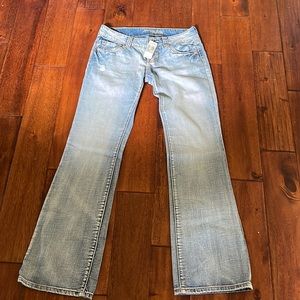 American Eagle low rise boyfriend size 6 long jeans